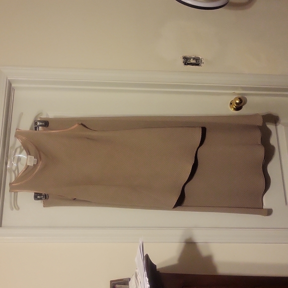 Short sleeve shirt with matching long skirt. Bright and white stripes,Will Smit - Picture 3 of 5